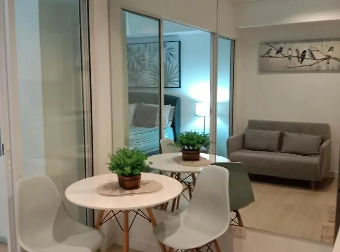 Azure Residences By Florendo Apartamento *